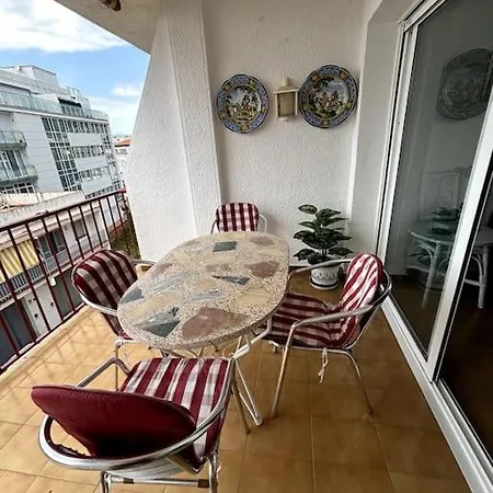 2 Vue Port De Plaisance *